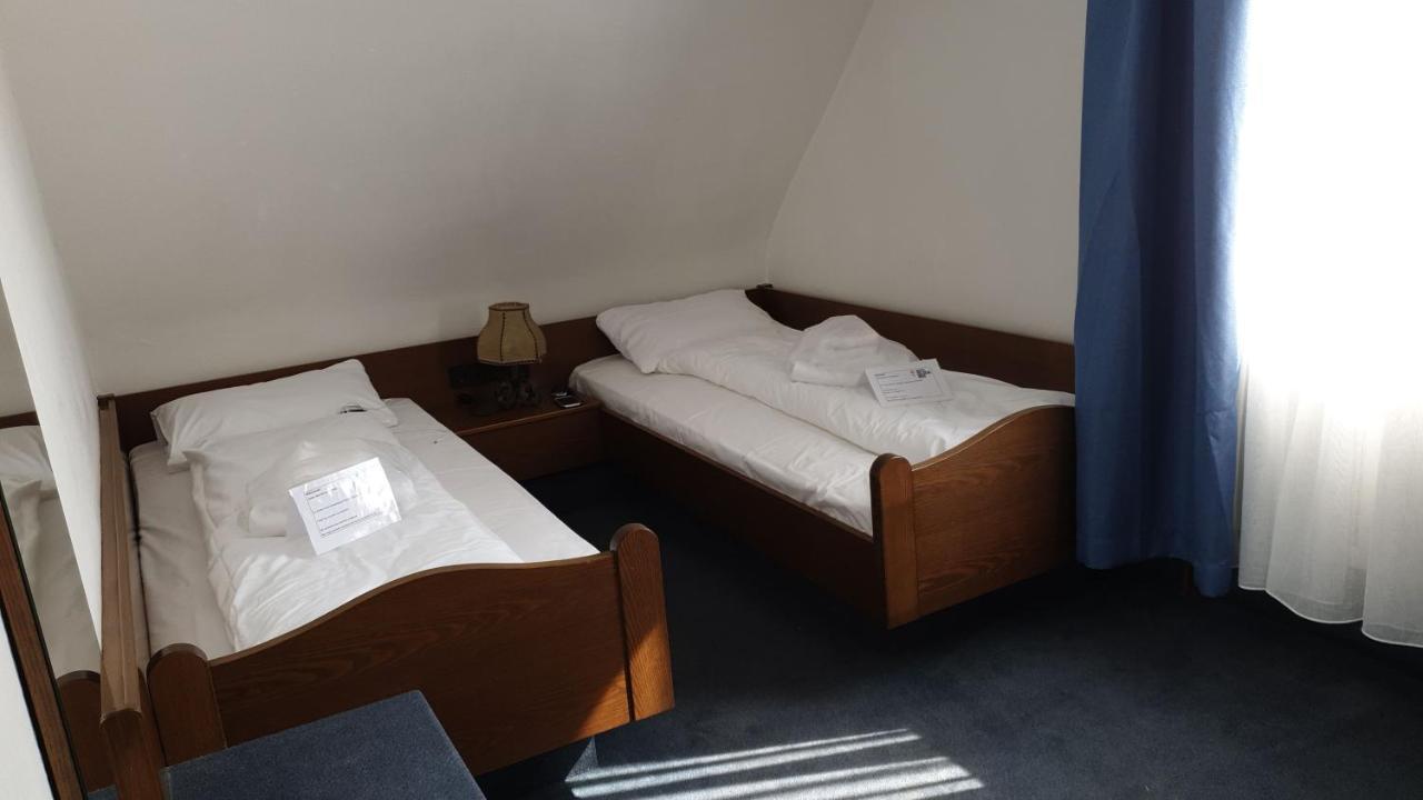 Hotel Goldene Rose Ebersbach an der Fils المظهر الخارجي الصورة