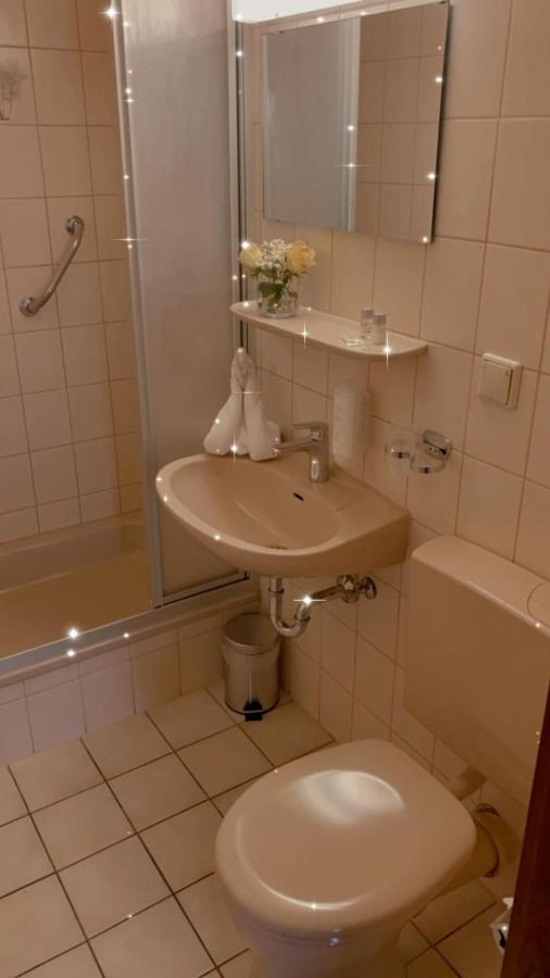 Hotel Goldene Rose Ebersbach an der Fils المظهر الخارجي الصورة